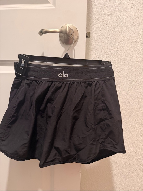 ALO Yoga Dresses & Skirts - ALO Yoga Black Athletic Skort with Logo Waistband